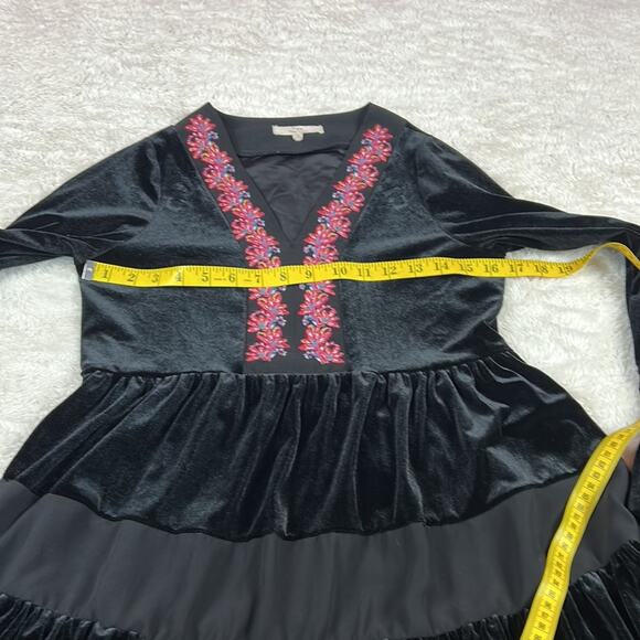 Chelsea and Violet black velvet and embroidered long sleeved dress, size xs - Picture 6 of 9